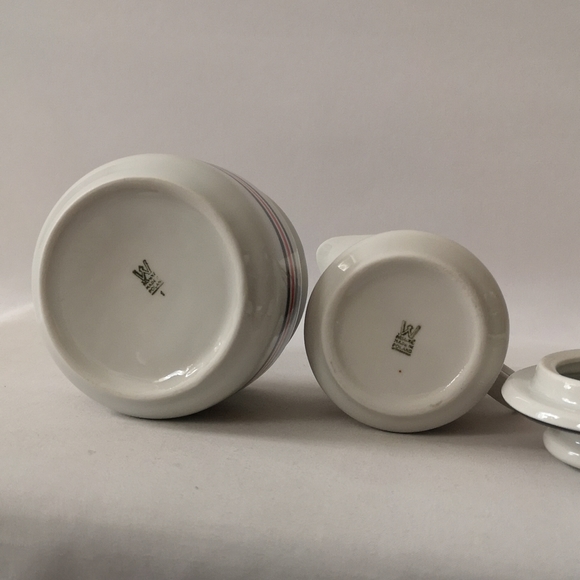 Ceramic Creamer & Sugar Bowl w/ Lid Set, Made in Poland, White Black Red Stripe - Picture 3 of 4